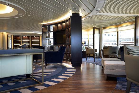 Windstar Star Pride Interior Yacht Club 17.jpg